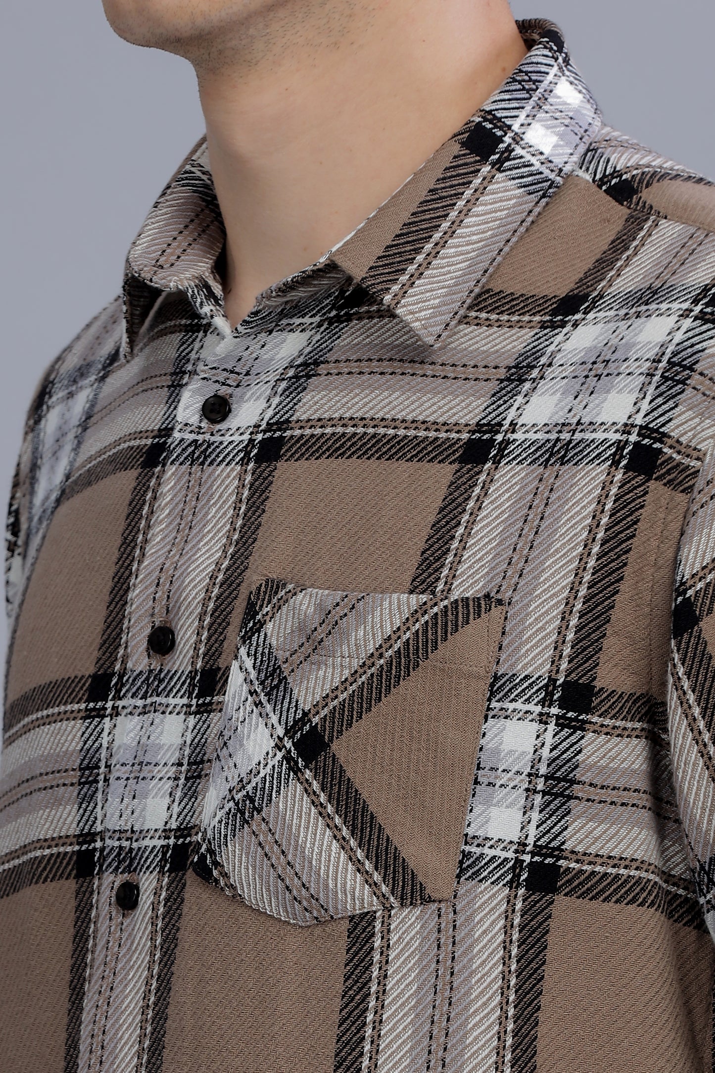 Men Relaxed Fit Fit Checkered Cut Away Collar Casual Shirt