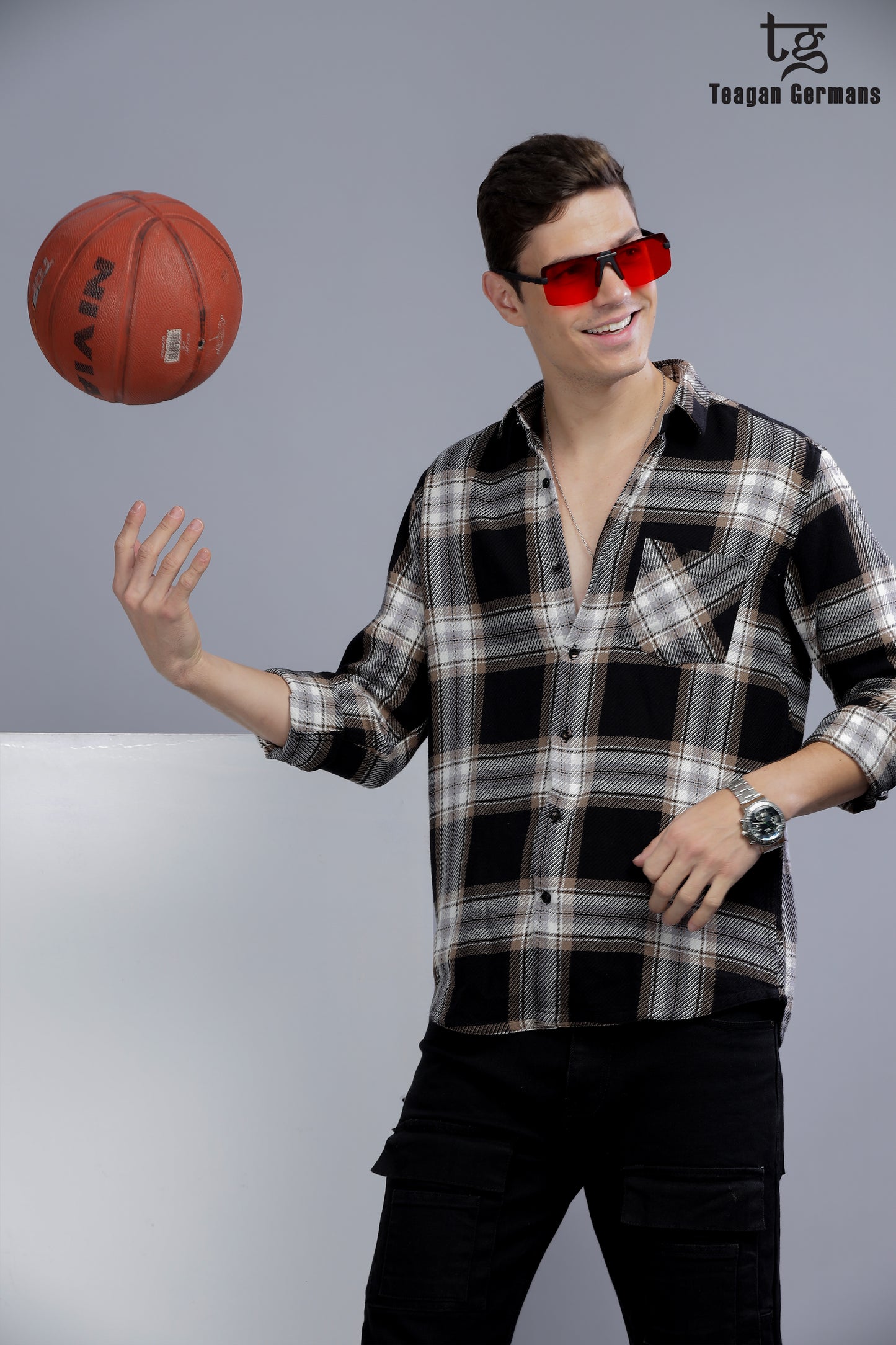 Relaxed Slim Fit Tartan Checks Cotton Casual Shirt