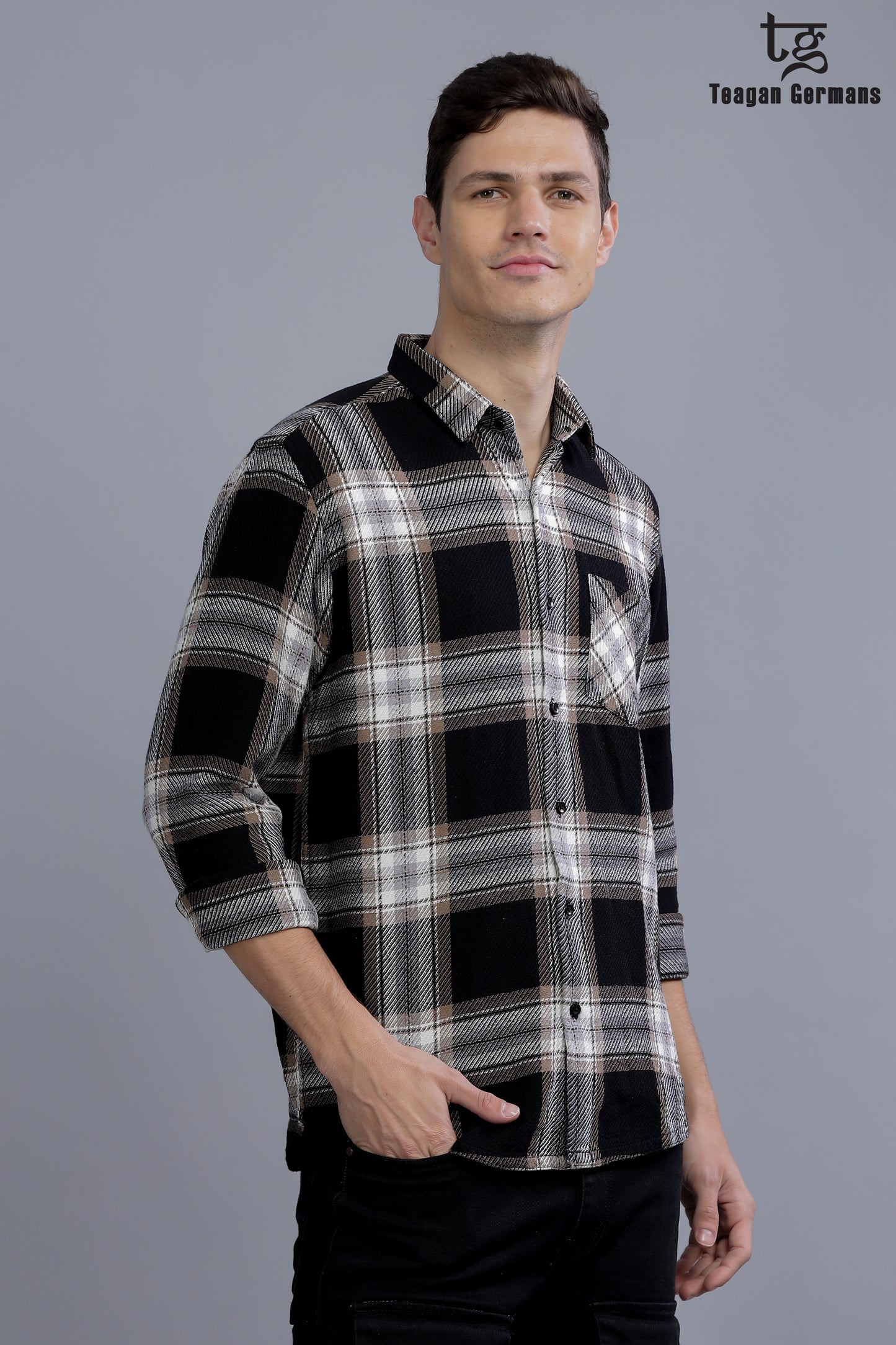 Relaxed Slim Fit Tartan Checks Cotton Casual Shirt