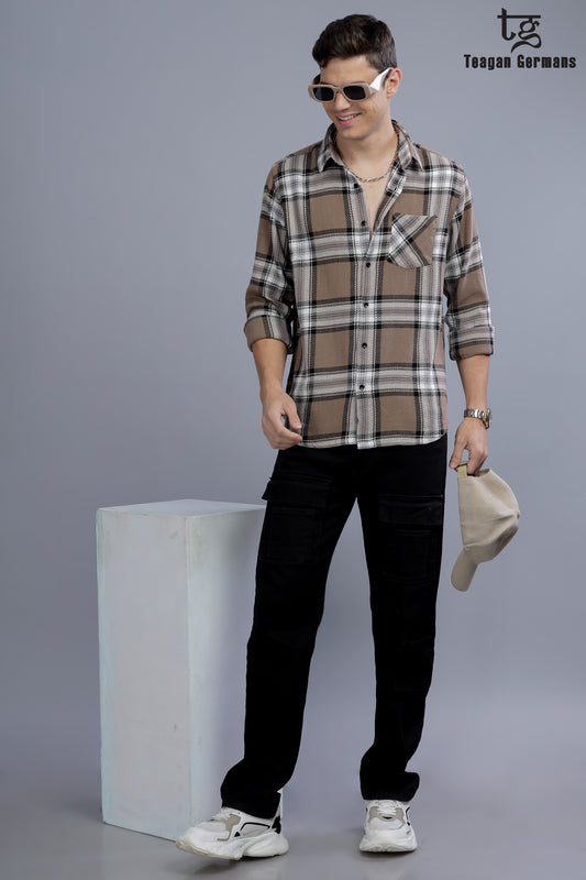 Men Relaxed Fit Fit Checkered Cut Away Collar Casual Shirt